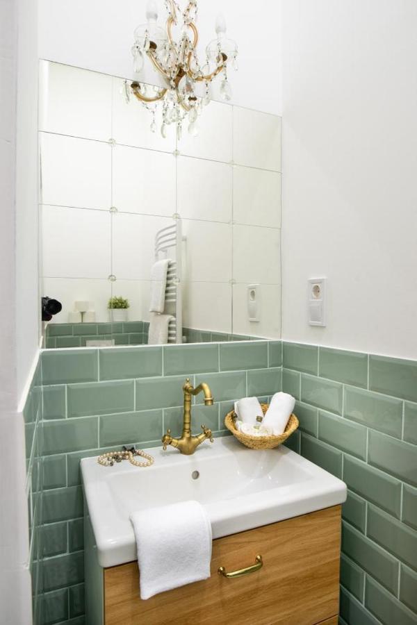 Regina Apartments On Kiraly Street Budapest Extérieur photo