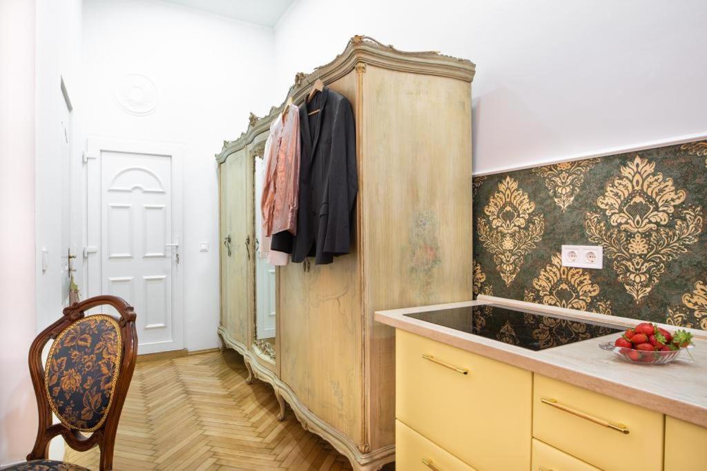 Regina Apartments On Kiraly Street Budapest Extérieur photo